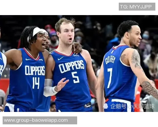 科尔分析肯纳德第三节四记三分表现称防守失误是关键因素